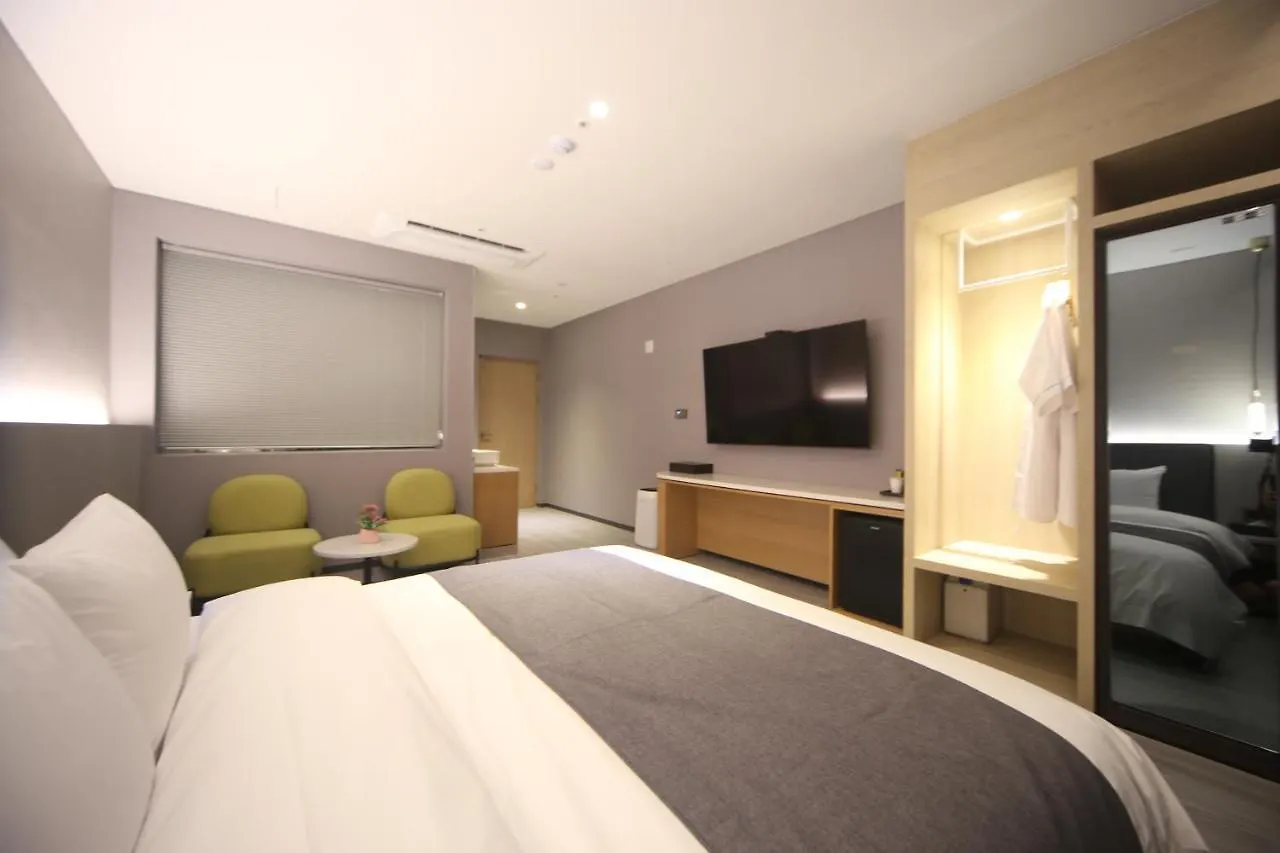 Hound Hotel Junggwan 釜山