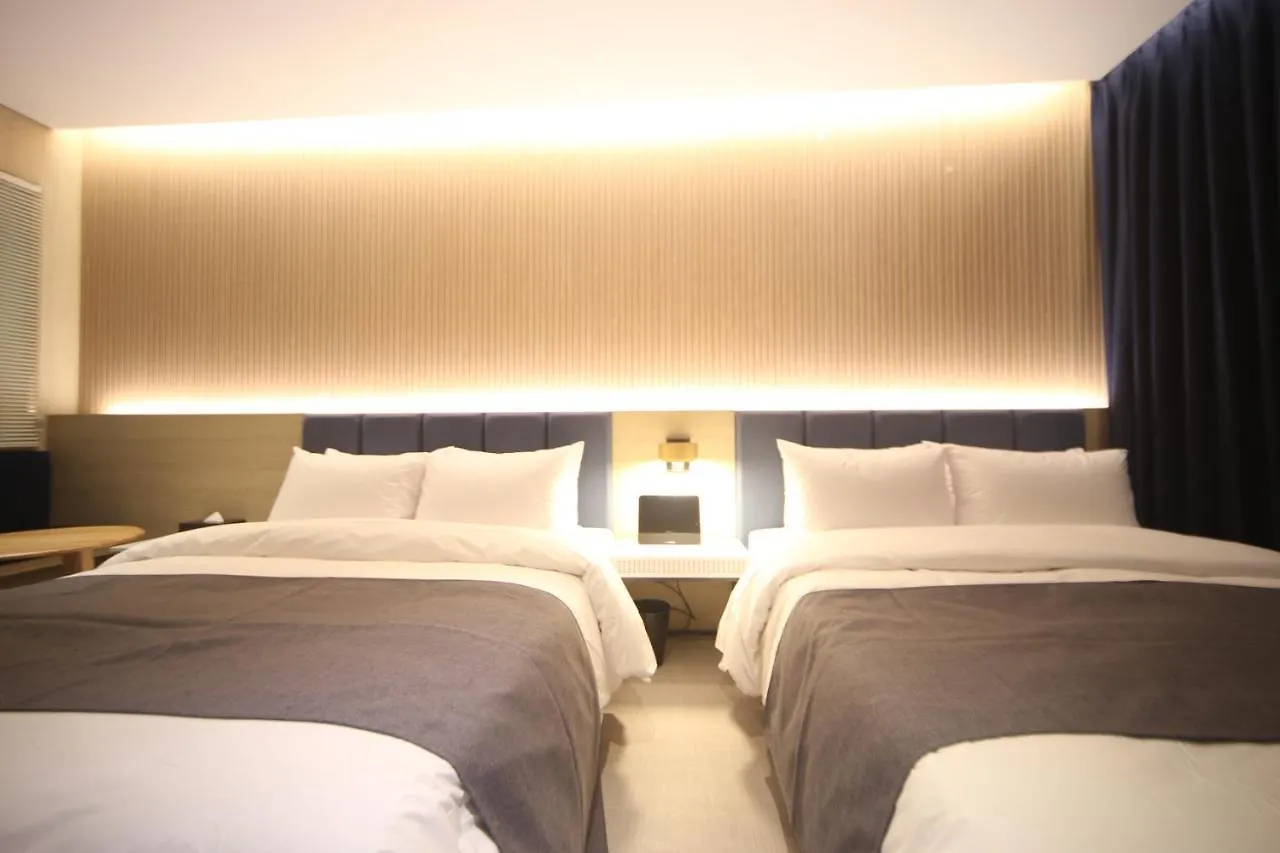 Hound Hotel Junggwan Busan